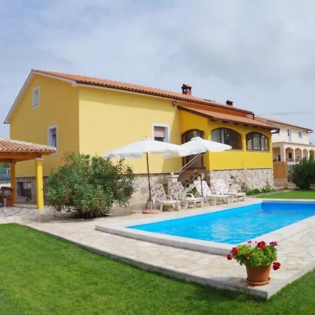 House Sandi, Village Holiday home *