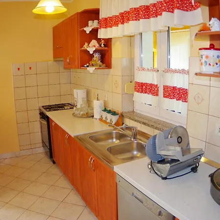 Holiday home House Sandi, Village