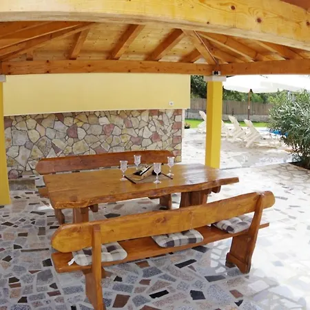 House Sandi, Village Casa vacanze Juršići